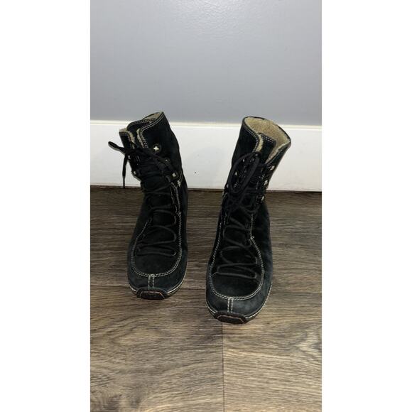 Timberland black boots Size 8M - Picture 2 of 6